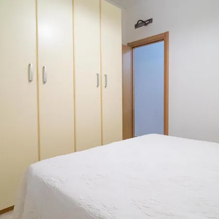Residenza La Pineta オロゼーイ